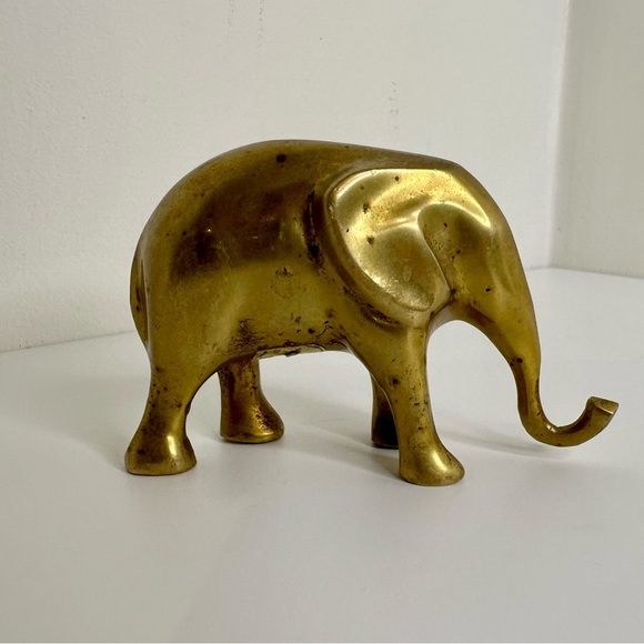 Brass Lucky Elephant with Trunk Down Vintage figurine - Picture 3 of 9